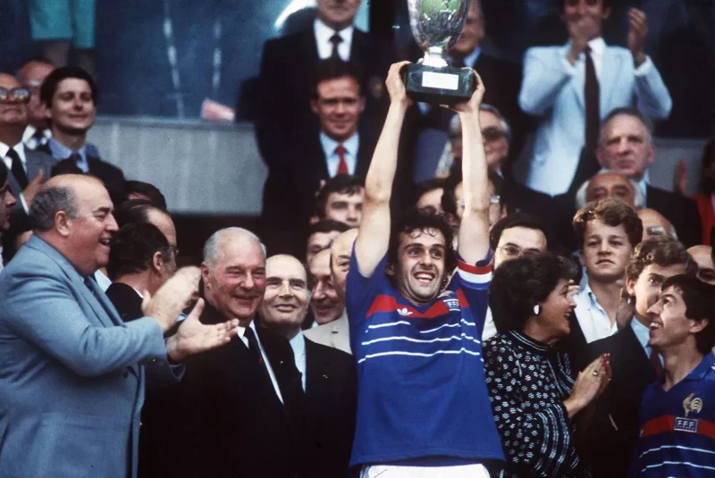 Michel Platini đưa Pháp vô địch Euro với thành tích khủng